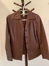 Manteau en cuir brun