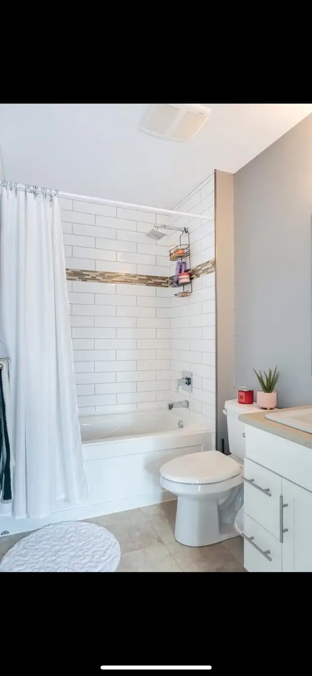 2 Bed 2 Bath Renovated Townhome in Long Term Rentals in Kitimat - Image 5