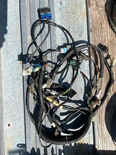 Yamaha Snowmobile 3-cyl Wiring harness Came off of a viper should works with sx vmax venom viper 3 c...