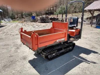 Kubota KC120HC dumper 2019 636hrs 14.5hp Kubota engine 2sp HST transmission Dumps 3 ways Sides are r...