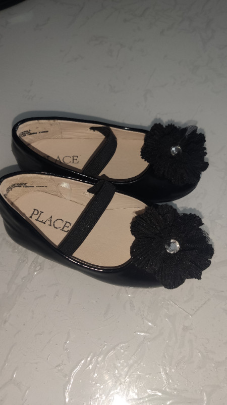 Children place Dress shoes toddler size 5 in Kids & Youth in Moncton - Image 4