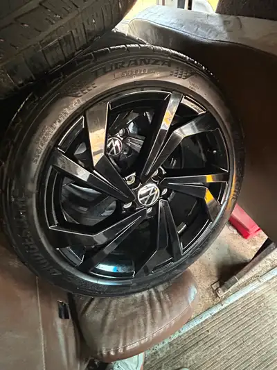 Brand new take offs from a 2023 Jetta GLI. Bridgestone Potenza tires 225/45r18.