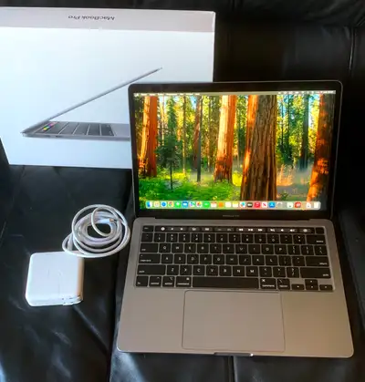 MacBook PRO Fin 2020 TouchBar,T.ID 256GB SSD comme neuf, View more