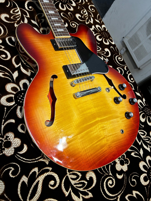 Epiphone IGES335F Semi-Hollowbody Electric Guitar ES-335 Figured in Guitars in City of Toronto - Image 4