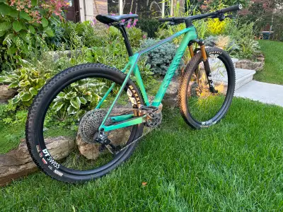 Canyon Exceed CF 8 (2023) - Carbone 10.5 kg - Taille M, View more