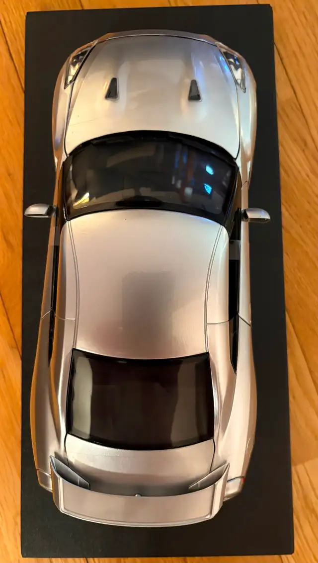 Nissan GTR, 1/18th scale in Arts & Collectibles in Regina - Image 6