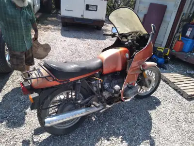 1984 BMW R 80 RT. 800cc. Ran well when stored but the carb needs to be cleaned now. $1500 FIRM. 647-...