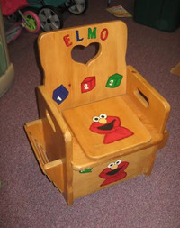 Wooden ELMO Potty with book rack and toilet paper holder
