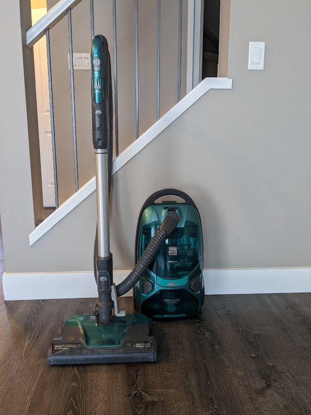 Kenmore Pet Friendly Pop and Go Vacuum (w/ HEPA filter and bags