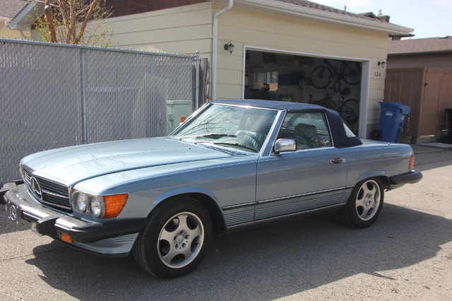 1986 Mercedes 560SL - Beautiful condition - collectible in Classic Cars in Calgary - Image 2
