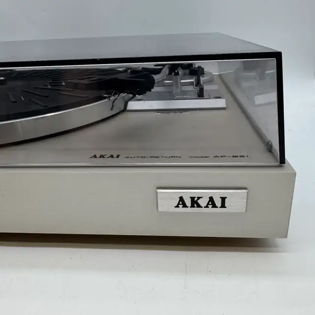 AKAI AP-B21 Belt Drive Turntable  Player Auto Return for part in Stereo Systems & Home Theatre in City of Toronto - Image 4