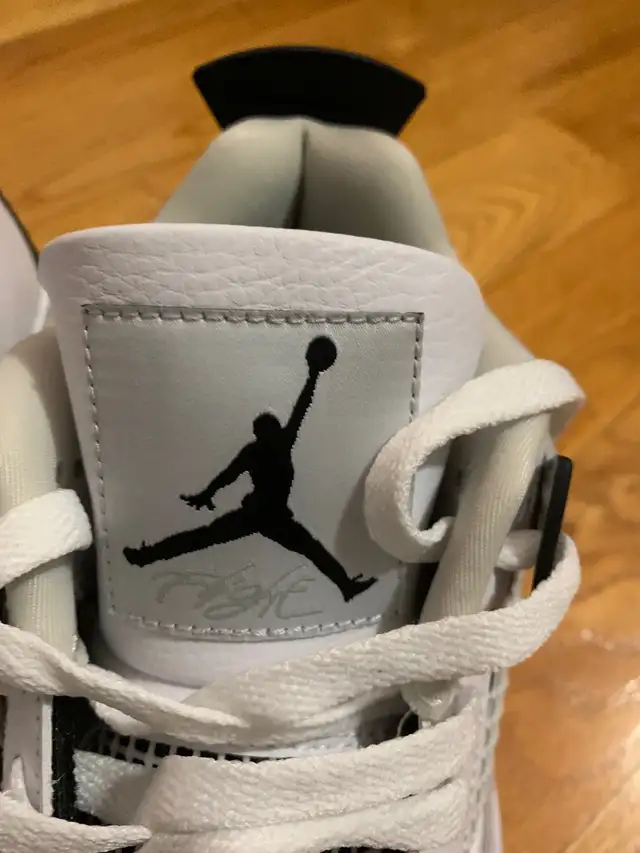 Jordan 4 military black in Men's Shoes in Kitchener / Waterloo - Image 3