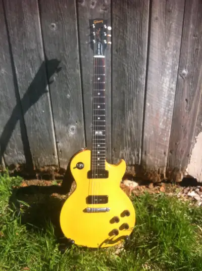 2014 Gibson Les Paul Melody Maker guitar, View more