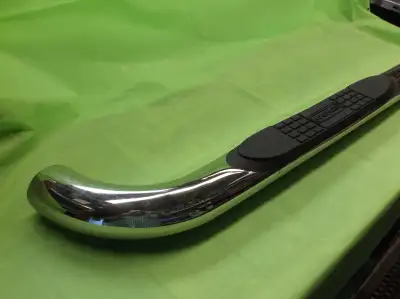Brand new 3 inch truck running board - single unit. This was bought to replace a damaged one on a GM...