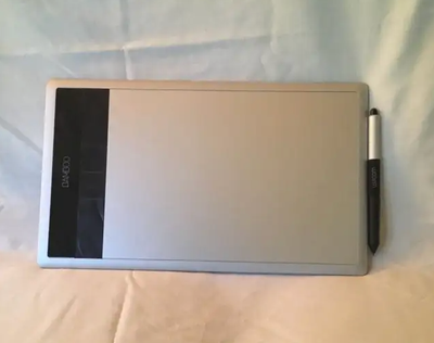 WACOM Bamboo Create Pen and Touch Tablet (CTH-670) Comes with cable and pen