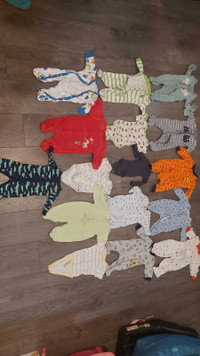 lots of babys clothes 
