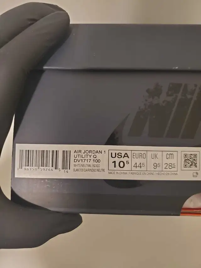 BNIB - Jordan 1 Retro in Men's Shoes in Oakville / Halton Region - Image 8