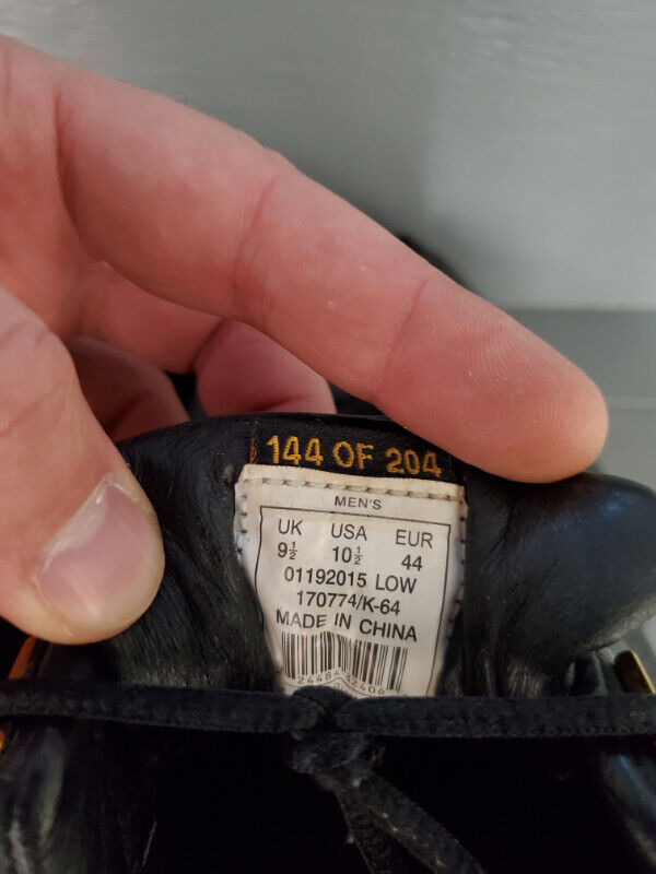 Soulier k-swiss bonne condition 9.5 dans Chaussures pour hommes  à Lévis - Image 3