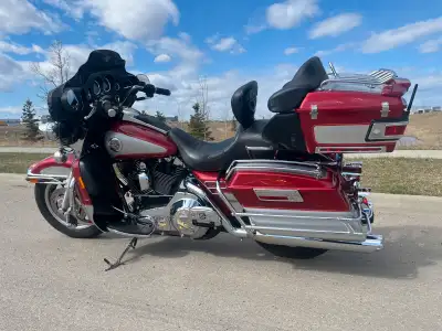2004 Harley Davidson ultra classic Fully loaded. 39,000 kms !! Stereo Cruise control Stage 1 Immacul...
