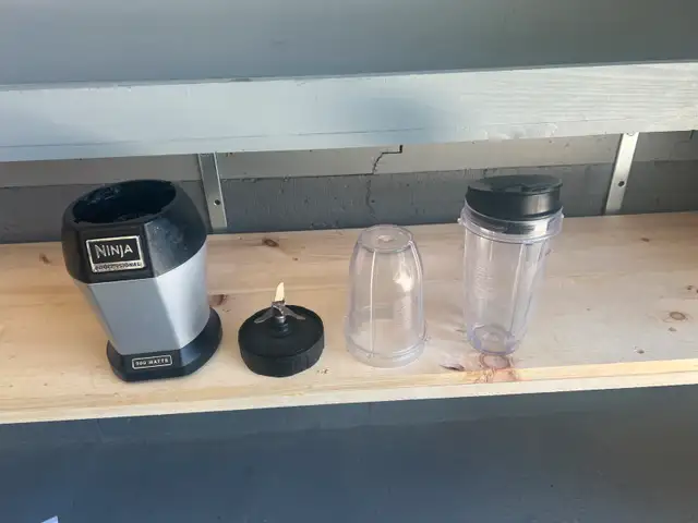 Ninja Professional Blender  in Processors, Blenders & Juicers in Calgary - Image 2
