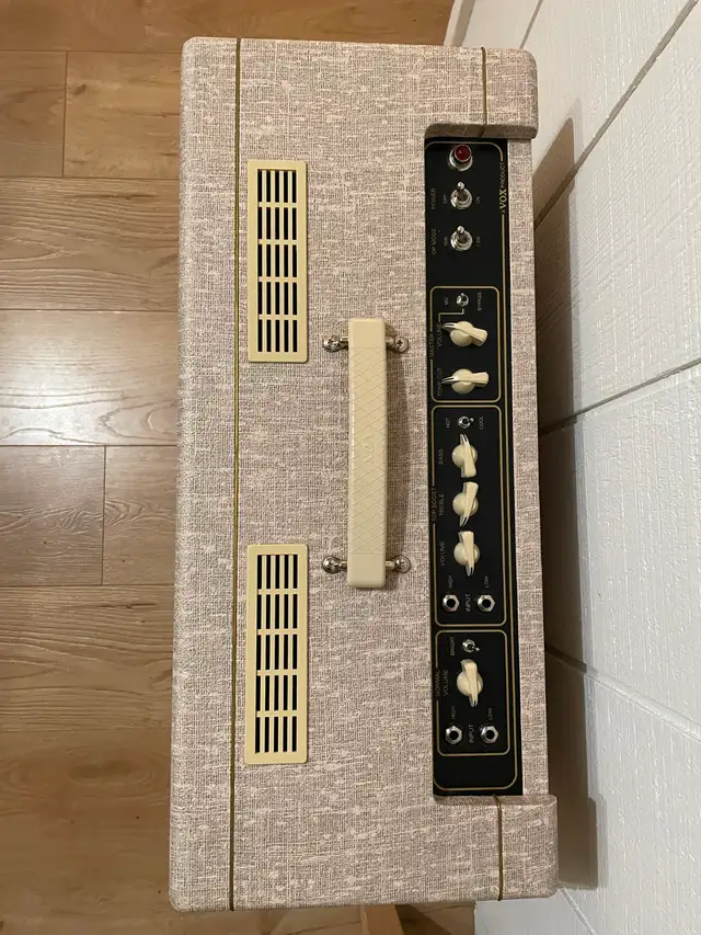Vox AC15HW1X528934462544957441
