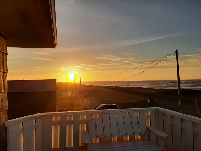 Oceanfront Beach House North Lake in Prince Edward Island in Canada - Image 6