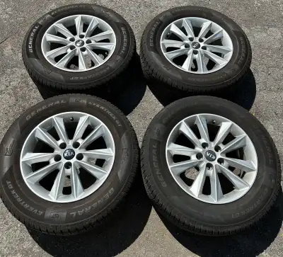 Set in. Good condition Set like new Came off a 2018 Kia sorento