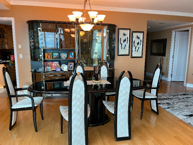 Dinning Room set Italian lacquer in Dining Tables & Sets in Ottawa - Image 2