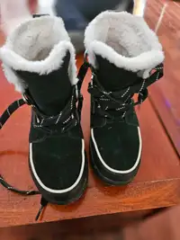 Sorel winter boots 6.5