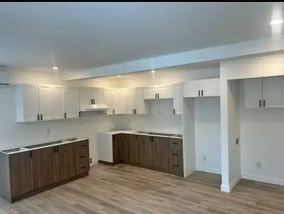 À LOUER – 3 ½ rénové | Rez-de-chaussée | Rue Principale Est Disponible le 1er juillet 2026 3 ½ situé...