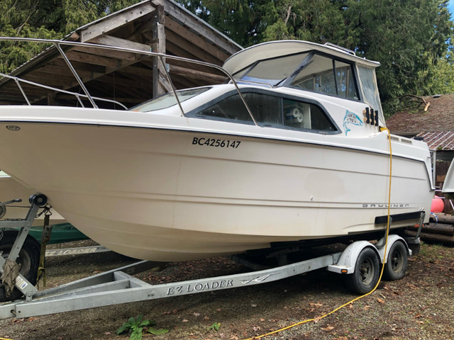2004 Bayliner ciera  classic , lets get fishing ! in Powerboats & Motorboats in Comox / Courtenay / Cumberland