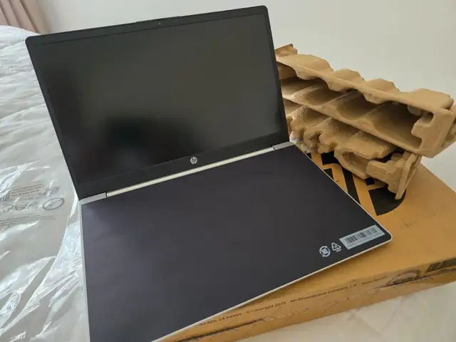 ***LAPTOP ***HP NOTEBOOK PC ***AMD RYZEN 7 ***15em0033CA **16gb in Laptops in Markham / York Region - Image 10