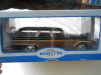 1960 Ford Country Squire MCG Model Car Group Black 1:18 DIECAST