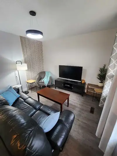 Check out this beautiful, freshly renovated, super clean apartment located at #15 - 401 Gibson Avenu...