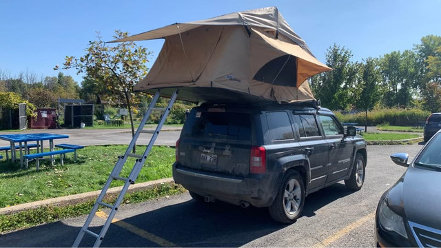 Jeep Patriot/Rooftent camper setup dans Autos et camions  à Ville de Montréal - Image 2