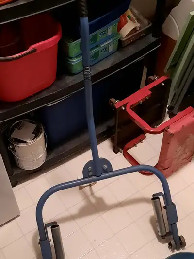 Clever Lever wheel dolly is a heavy duty construction capable of carrying 300 lbs. Onboard roller ma...