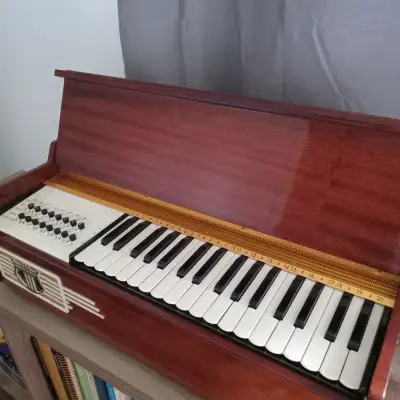 Orgue à accords, View more