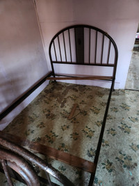 Antique metal beds