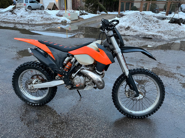 2014 KTM XC-W  in Dirt Bikes & Motocross in Revelstoke - Image 2