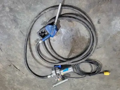 120 volt fuel pump, approx 20' hose with auto nozzle Pick up north shore or can deliver locally