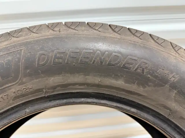 225/65 R17 All-season Tires  Michelin Defender in Tires & Rims in City of Toronto - Image 7