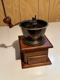 Kitchen Pepper grinder