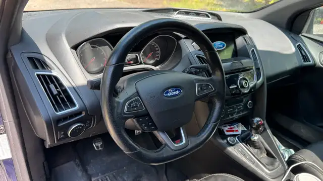 2016 Ford Focus ST dans Autos et camions dans Ottawa - Image 8