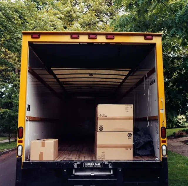 Moving & Delivery428820725037813760