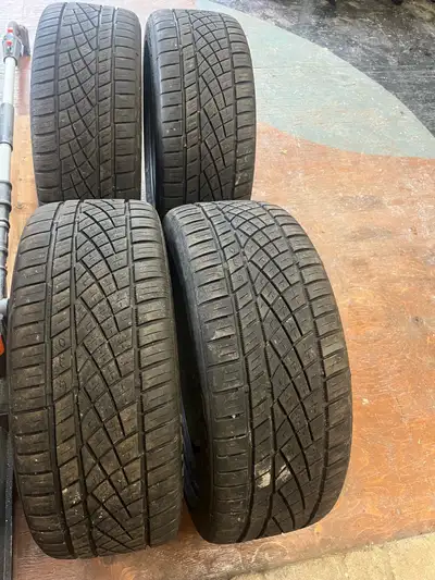 225/45ZR18 Continental Etreme Contact all season tires (4) All in like new condition