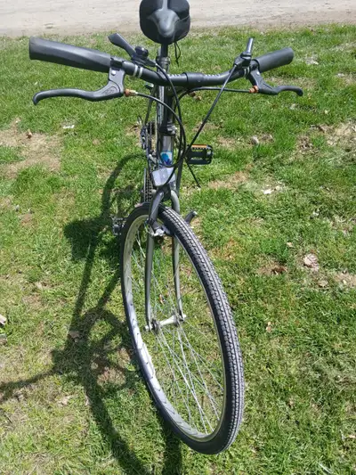 Vélo pour adulte , en bon état, frein neuf,