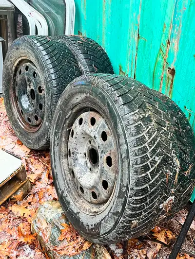 225/65R17 bolt pattern 5x127mm fit dodge 4tires rims and sensors