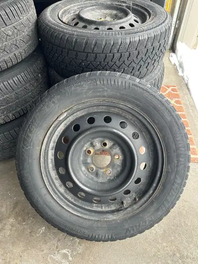 Selling a set of 16inch winters Arctic claw winter Txi M+S tires 80% tread left Dot is from 2022 205...