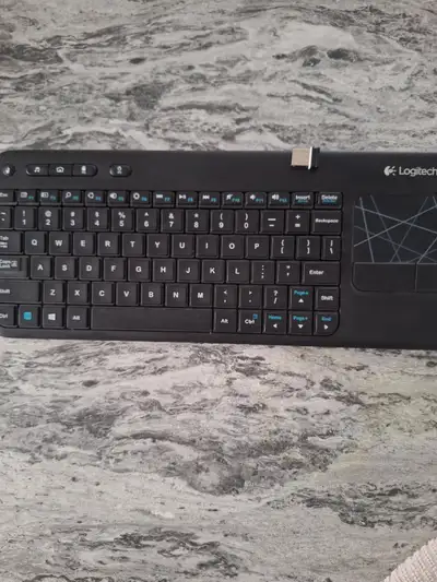 Logitech K400 Plus Wireless Keyboard with Touch Pad. This Logitech Wireless Touch Plus K400 keyboard...