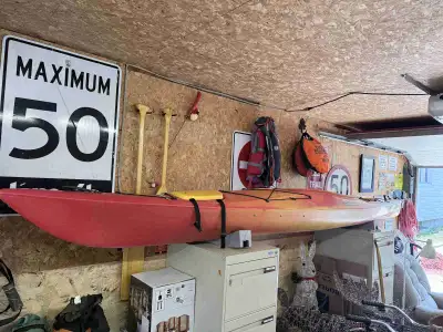 The ALGONQUIN offers an extra large opening and extremely spacious cockpit. This kayak tracks very w...